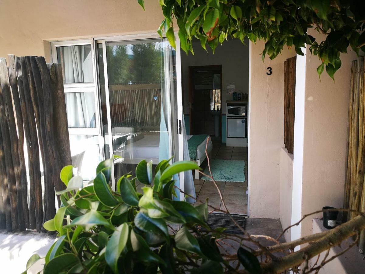 Due South Guest House Langebaan Esterno foto